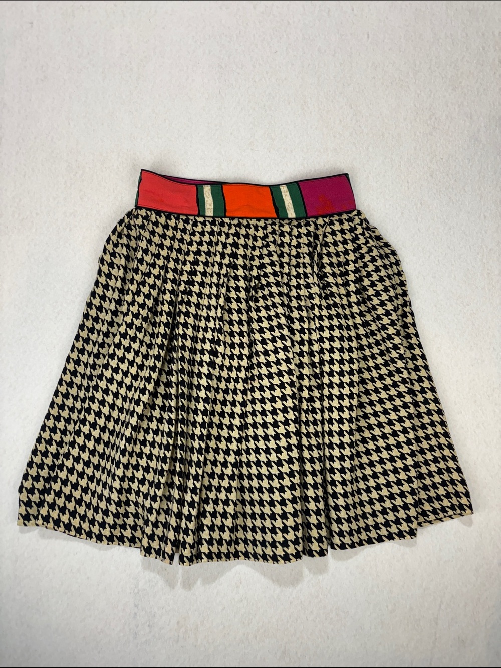 VINTAGE Platinum Petites by Dorothy Schoelen Houndstooth Skirt Sz 2 Made in USA